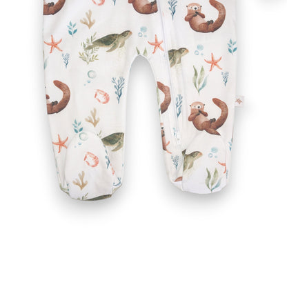 Enterito Largo Niña 100% Algodón Pima Vuelitos Laterales – Tortuga y Chungungo